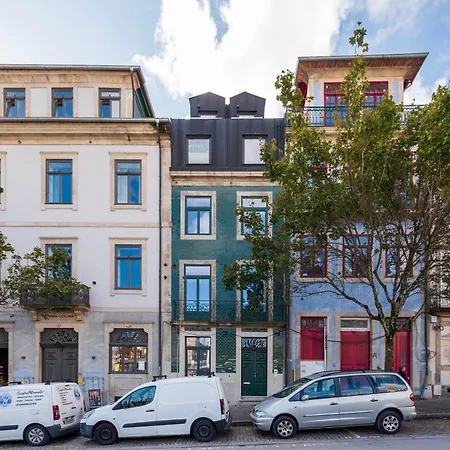 Aires Gouveia Penthouse 아파트 *